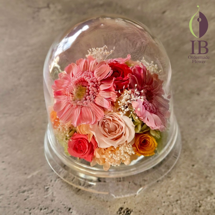 プリザーブドフラワー　ガーベラ　ドームのお花