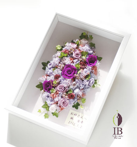 プリザードフラワー　紫のバラのフレーム装飾