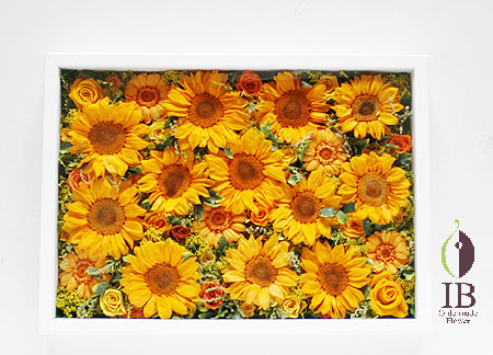 プリザーブドフラワ－　オフィスの壁に飾るお花　夏